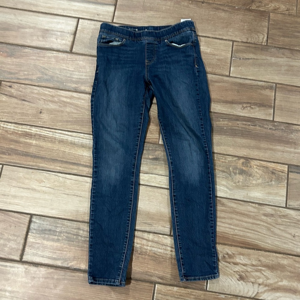 Mid rise skinny jeans